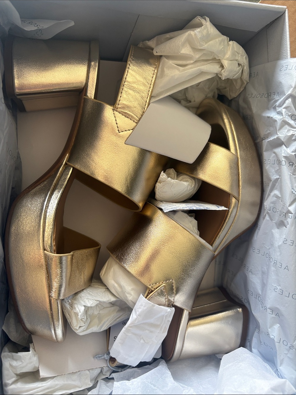 Aerosole Camera Comfortable Women's Platform Sandal in Gold Metallic 8 1/5 - Picture 7 of 7